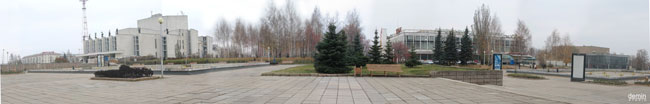 Панорама Ижевска: Центральная площадь: ЦУМ, Театр оперы и балета